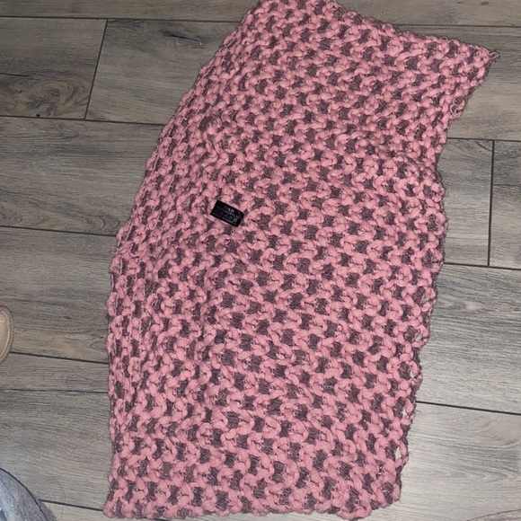 Scarf 🧣 hand made from china - Picture 5 of 10